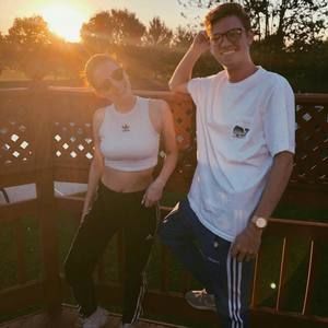 Meet your Posher, Sam